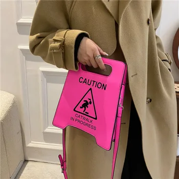 Женская креативная сумочка с надписью 